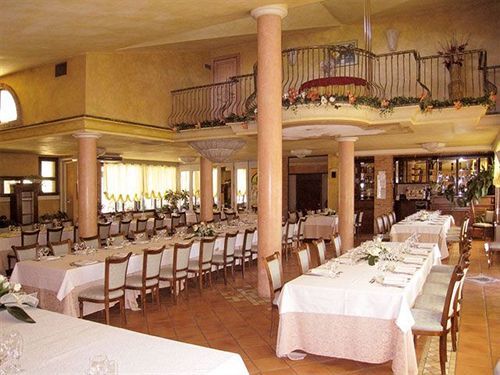 Hotel Il Chiostro Oppeano Exterior foto